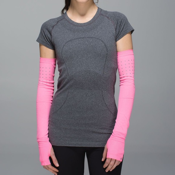 lululemon athletica Accessories - Lululemon Swiftly Arm Warmers